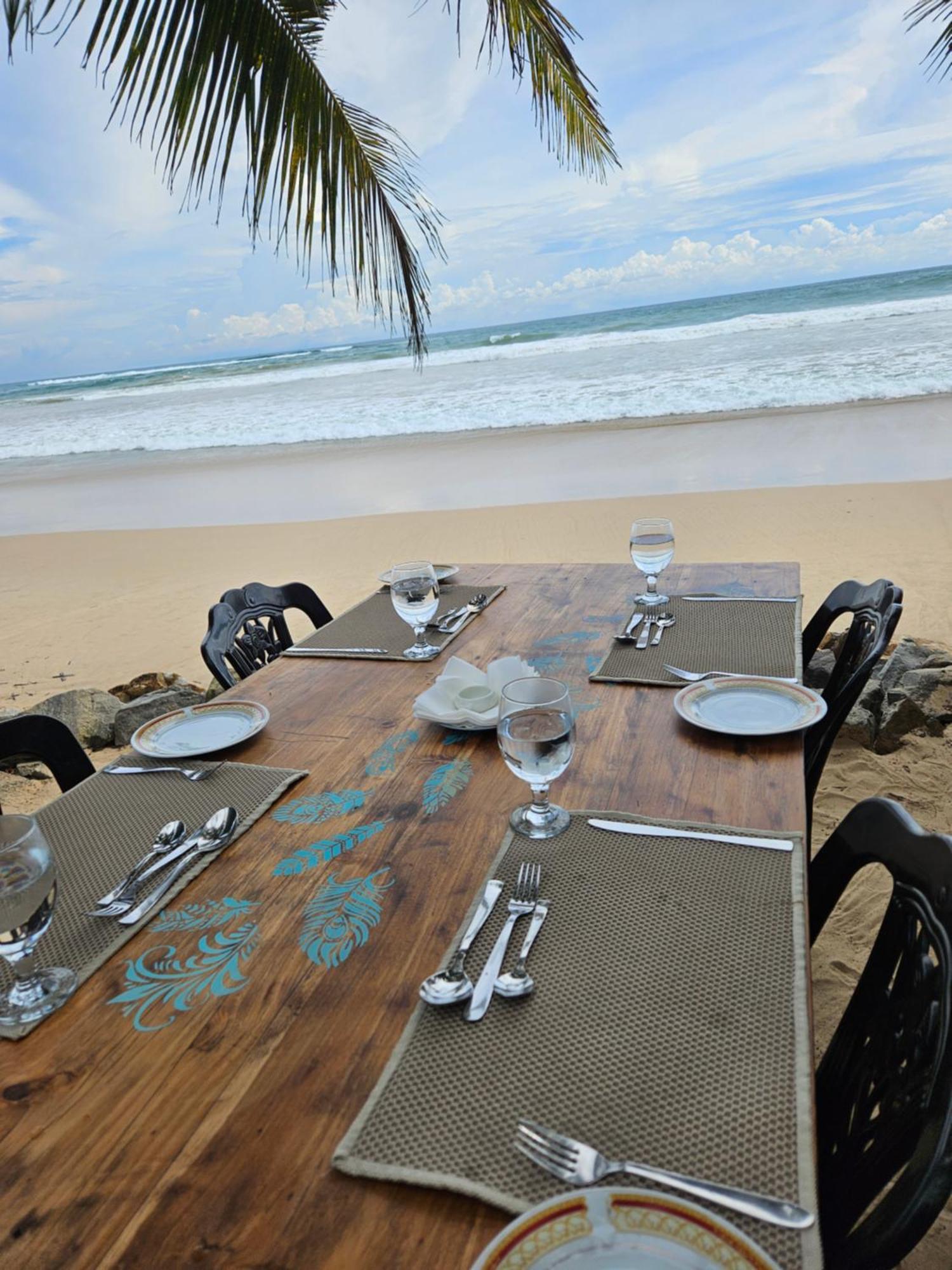 Balance Beach Resort Dickwella Exterior photo